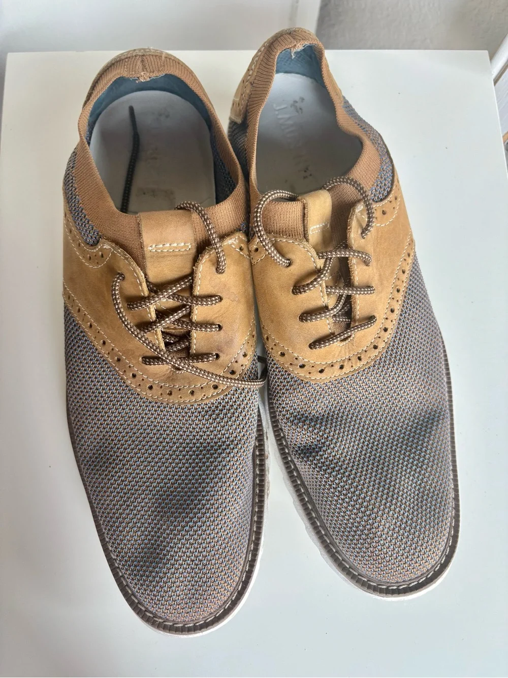 Men’s Casual Wingtip Derbys in Tan and Gray